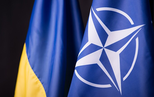 Україна могла б вступити в НАТО за німецьким сценарієм: ексміністр оборони Польщі сказав, що для цього потрібно