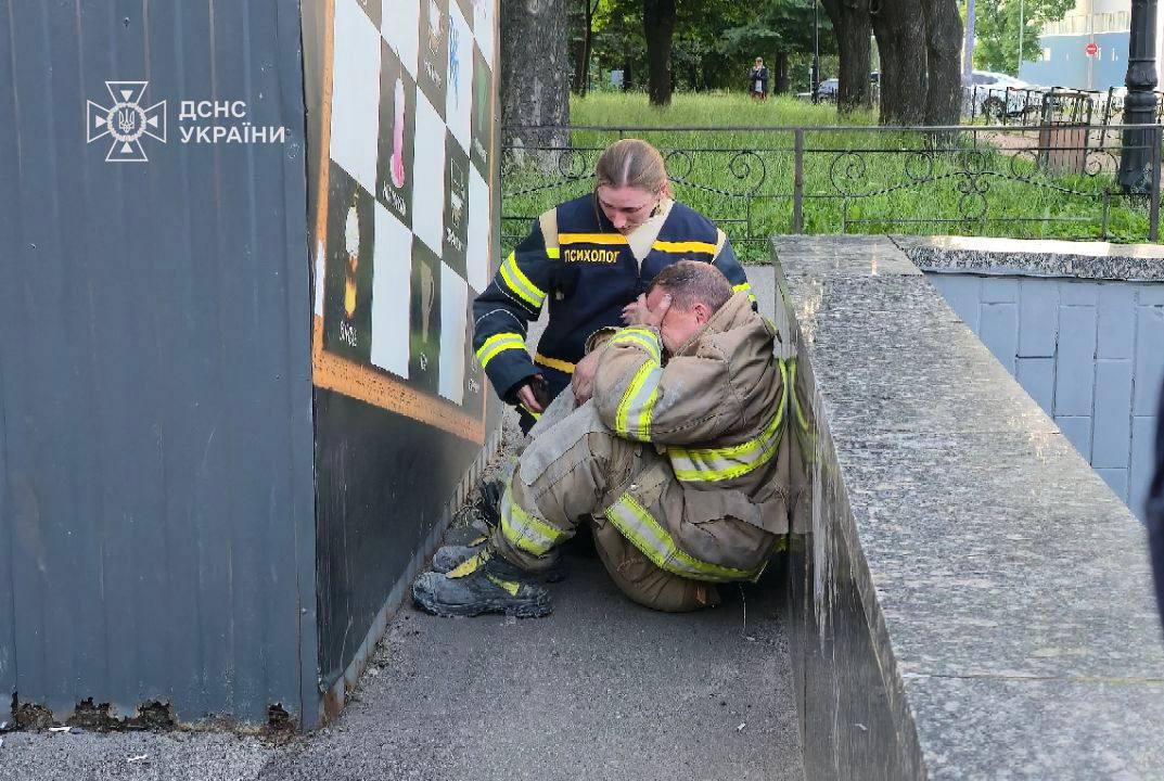  У Києві загинули троє рятувальників. ФОТО