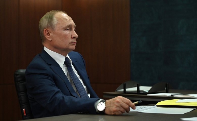 Эйдман: Путин не уйдет, пока его не вынесут вперед ногами из Кремля, но есть шесть сценариев краха режима