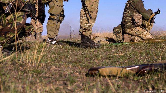 На Донбасі українські військові потрапили під снайперський вогонь, є загиблий