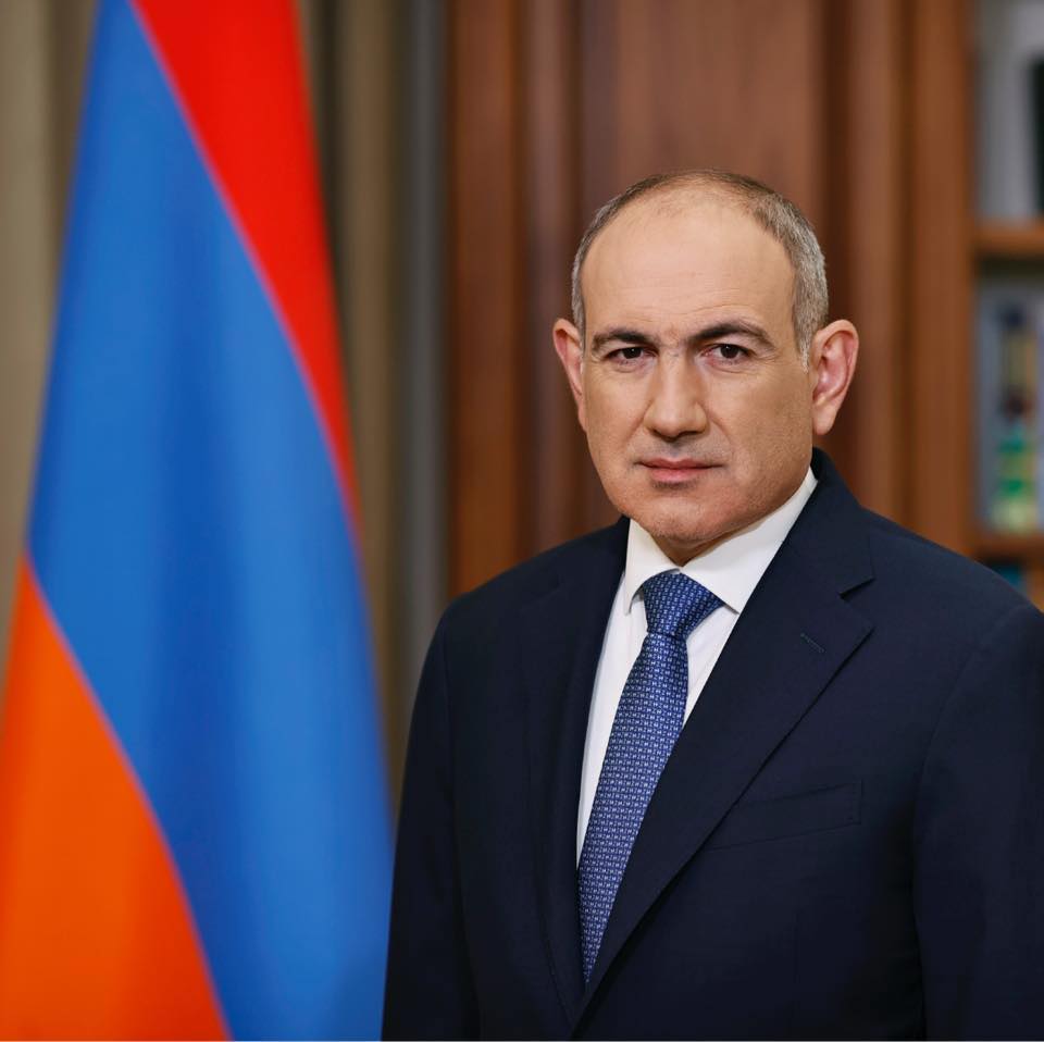 Пашинян сказав Путіну, що не поїде на парад 9 травня у Москву