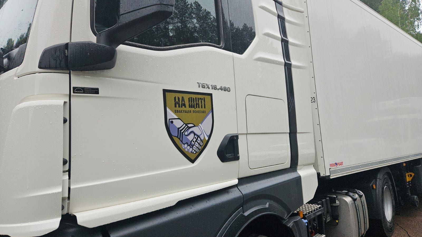 В Україну повернули тіла 909 полеглих захисників