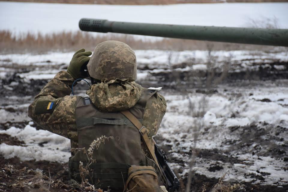 Окупанти обстріляли позиції ЗСУ біля Новотошківського і Березового, поранено одного захисника України