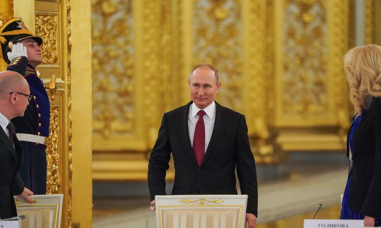 Дичайшее политико-правовое невежество Кремля. Почему Путин возмущен новым законопроектом Зеленского