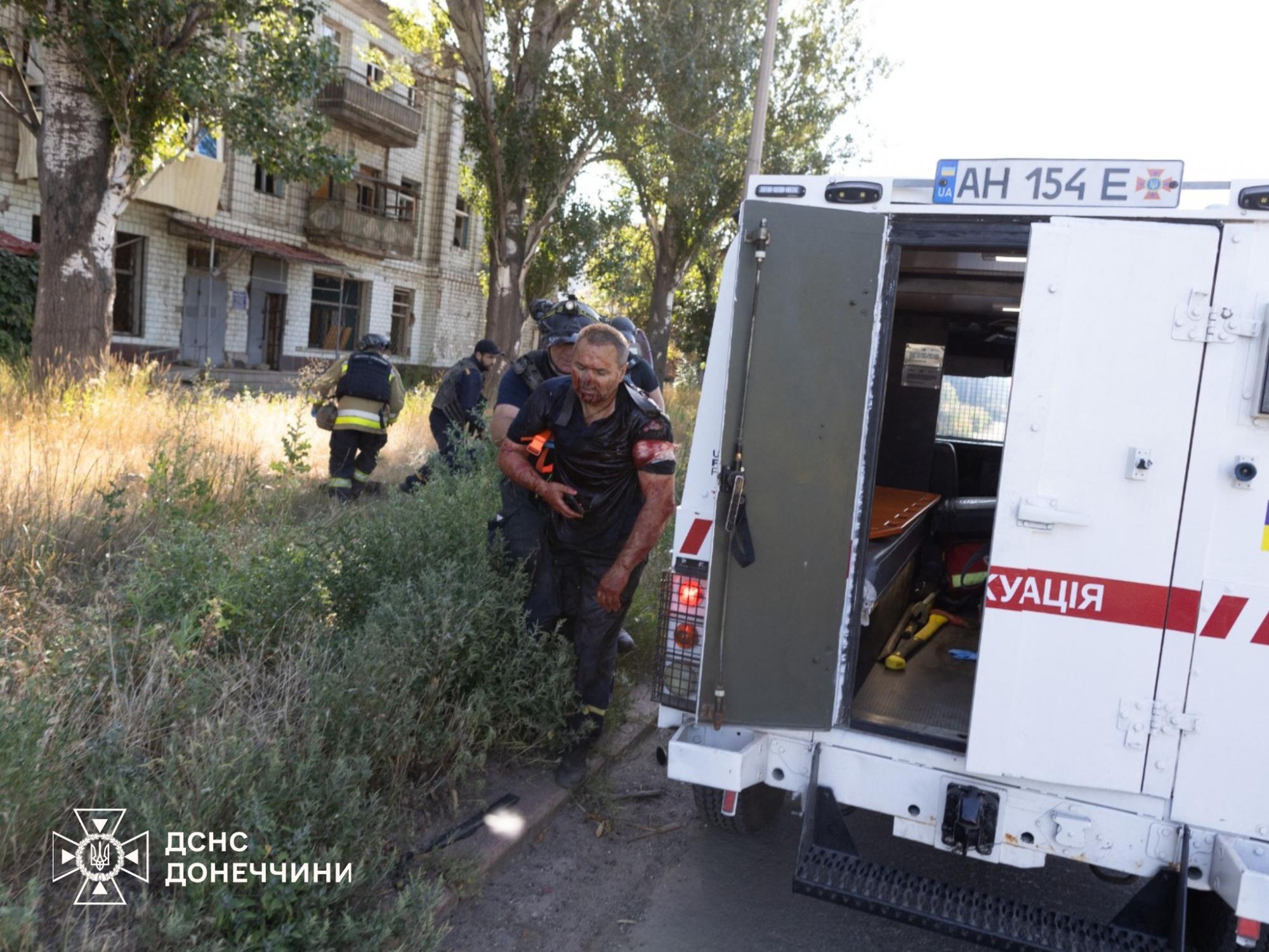 Росіяни свідомо б’ють по рятувальниках, сьогодні  було поранено 4 надзвичайників, – ДСНС