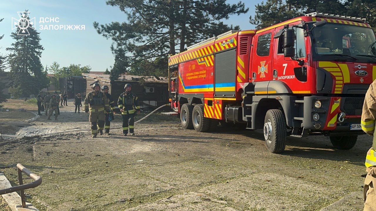 Ворог обстріляв Запорізький район: є жертви 