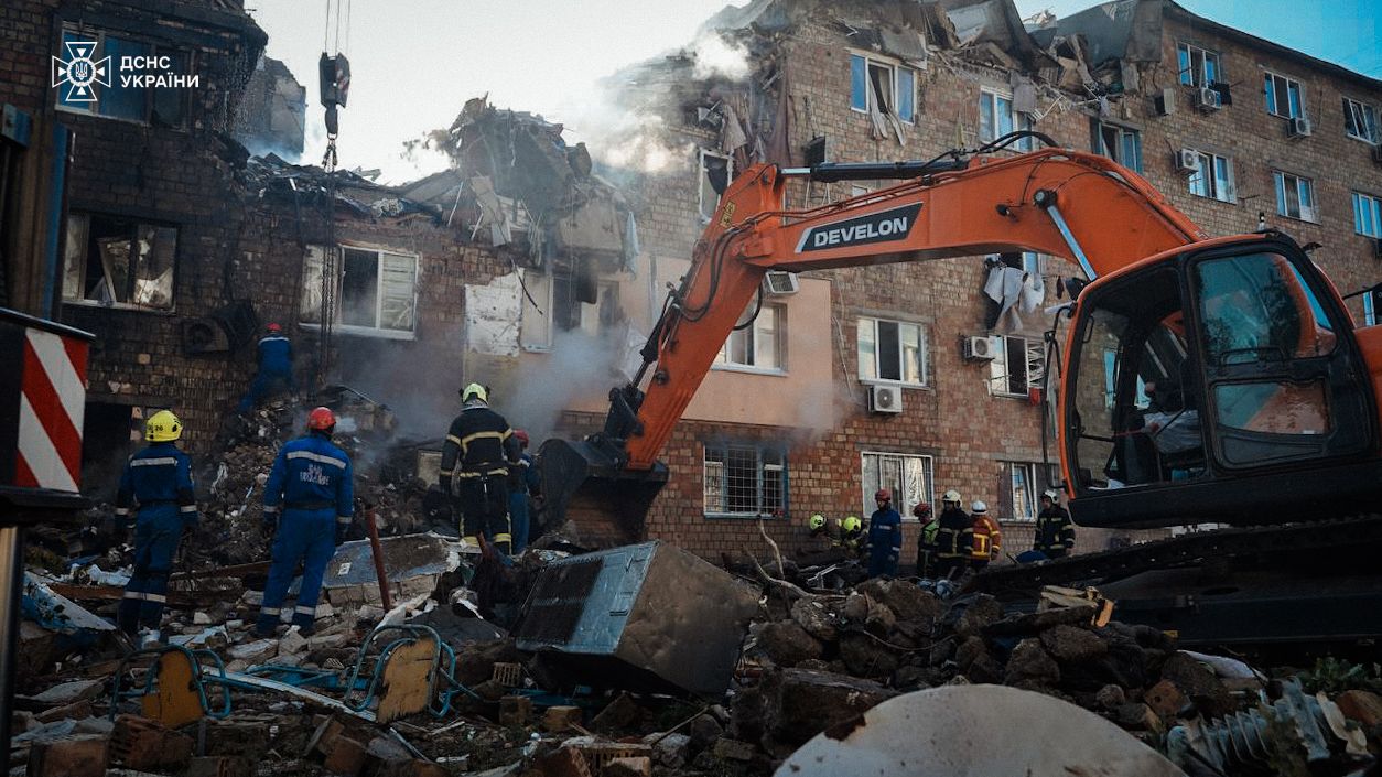 У Києві кількість жертв російського обстрілу зросла до 10 