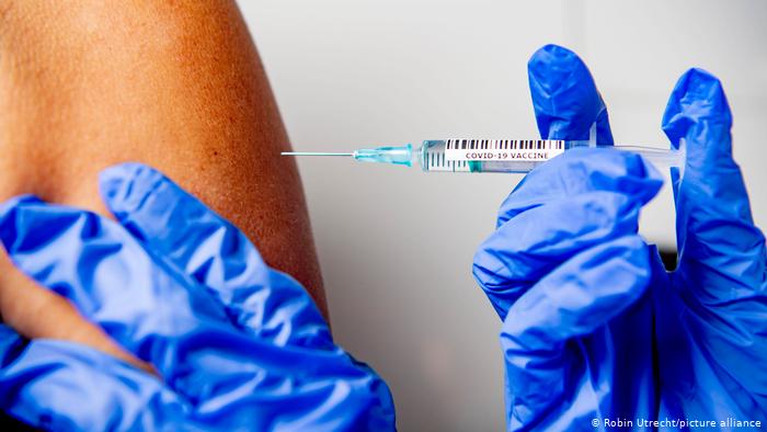 Кличко повідомив, що Київ веде переговори з кількома виробниками про закупівлю вакцини від COVID-19