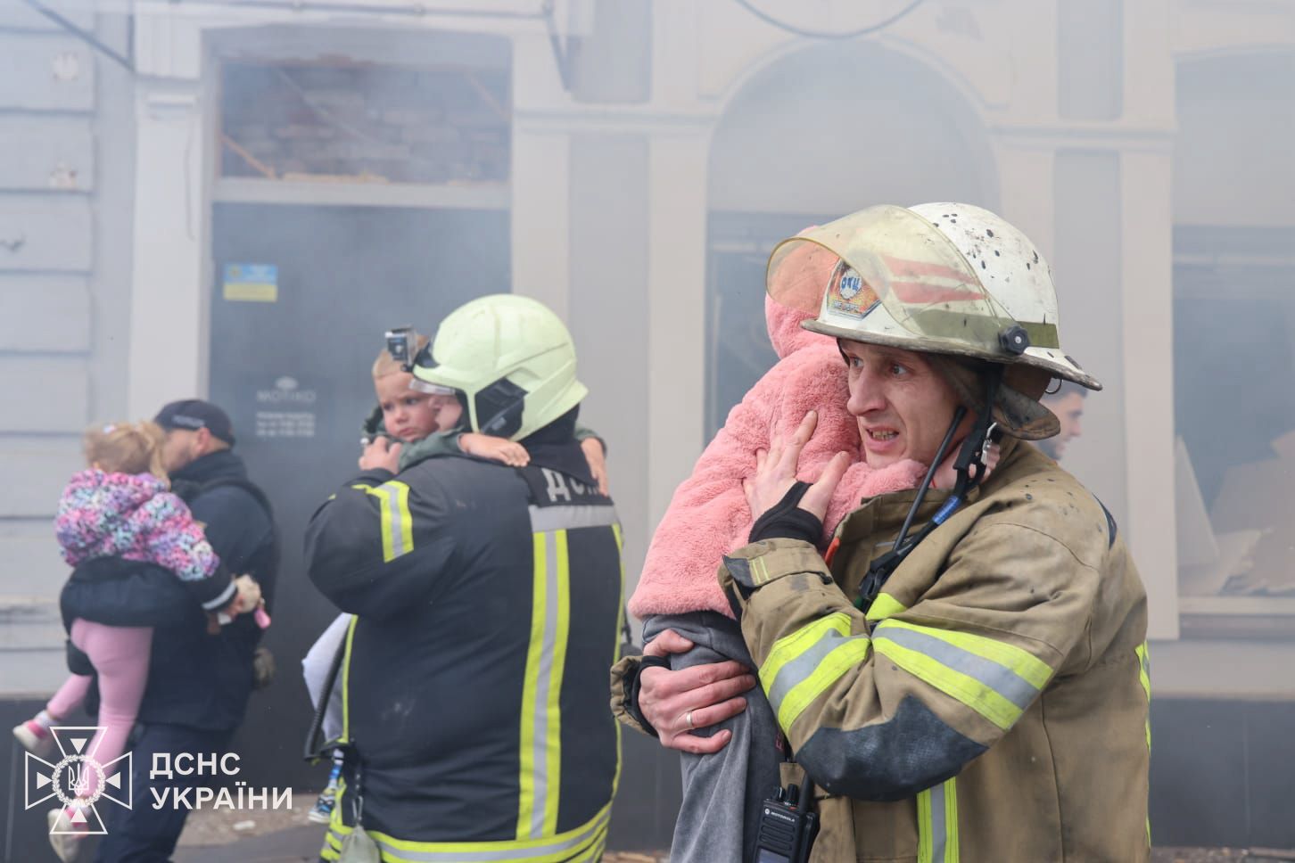 Зеленський відреагував на удар росіян по дитсадку в Харкові