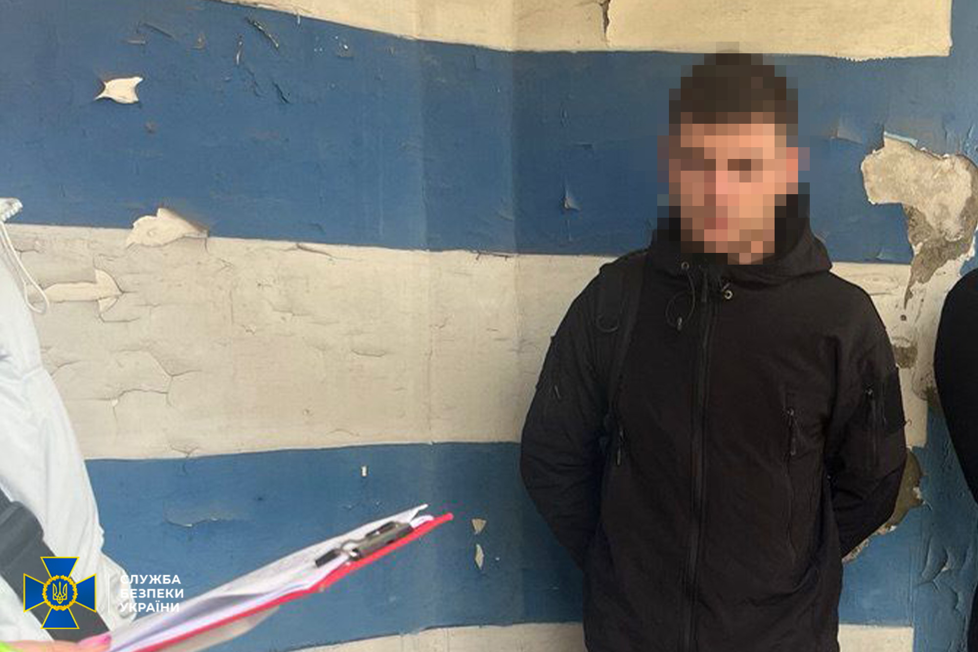 СБУ та Нацполіція викрили іноземця, який на замовлення рф займався підпалами в Україні СБУ та Нацполіція викрили іноземця, який на замовлення рф займався підпалами в Україні