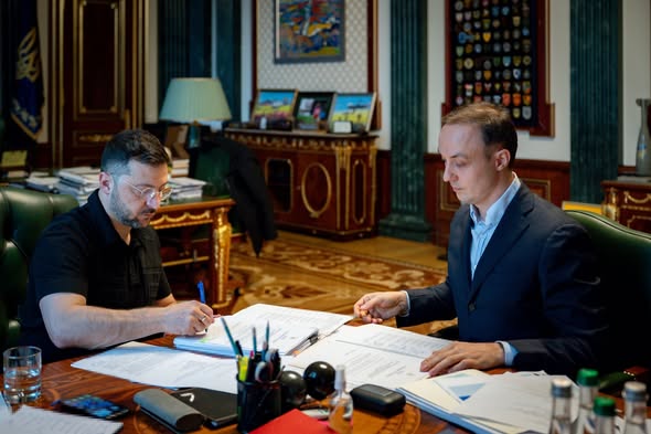 Зеленський підписав нові санкції проти РФ