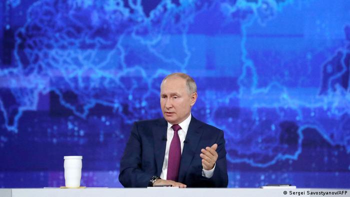 Симулировать сумасшествие: Путин обозначил внешнеполитический курс России  