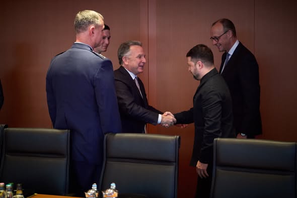 Віткофф заявив про "великий прогрес" після п'ятигодинних перемовин США та України у Берліні