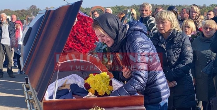 Антона Полякова поховали в Чернігові: як пройшло прощання з нардепом. ФОТО, ВІДЕО