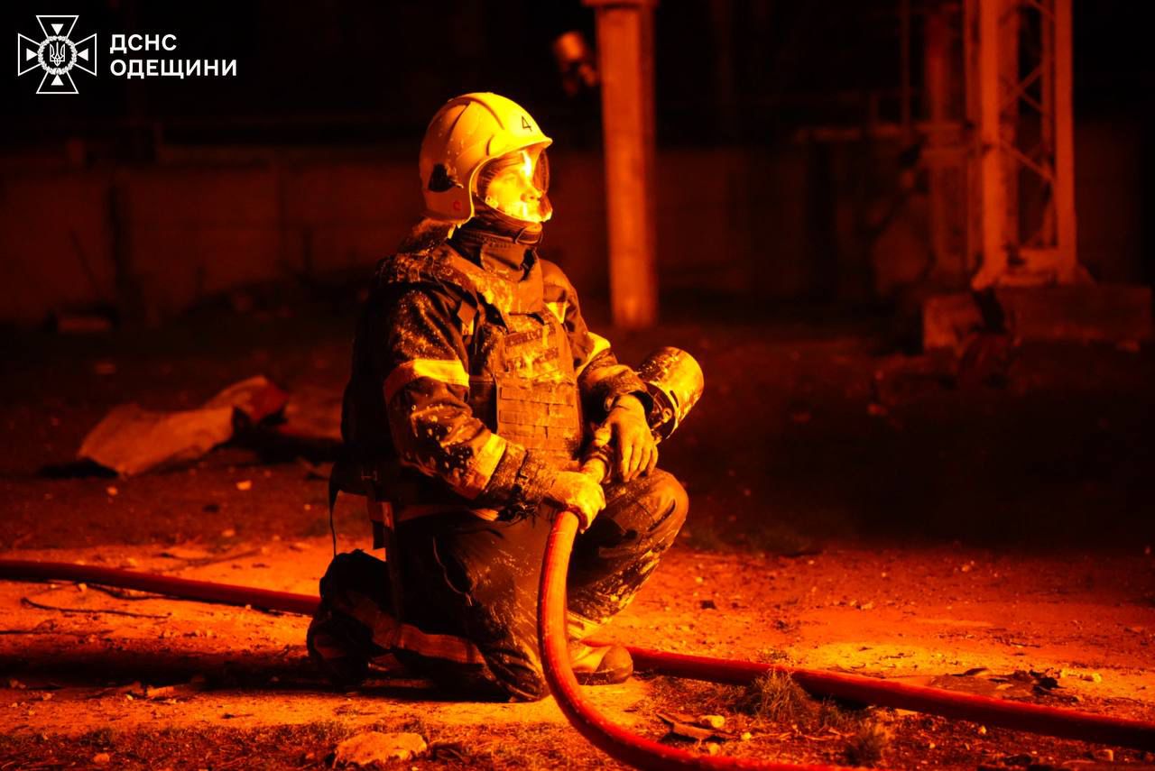 РФ вчергове масовано атакувала Одещину 