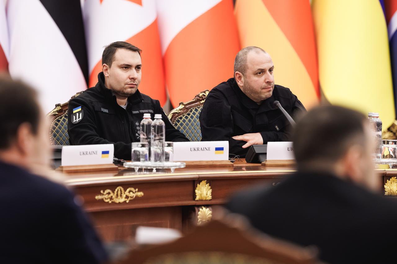 Умєров, Буданов та Арахамія зараз в Давосі: заплановані зустрічі з партнерами щодо гарантій безпеки