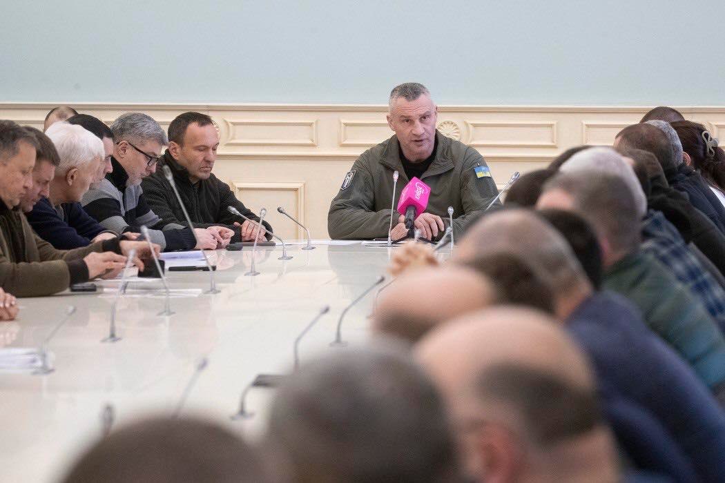 400 багатоповерхових будинків Києва залишаються без опалення. Тепло планують подати сьогодні до вечора, – Кличко 
