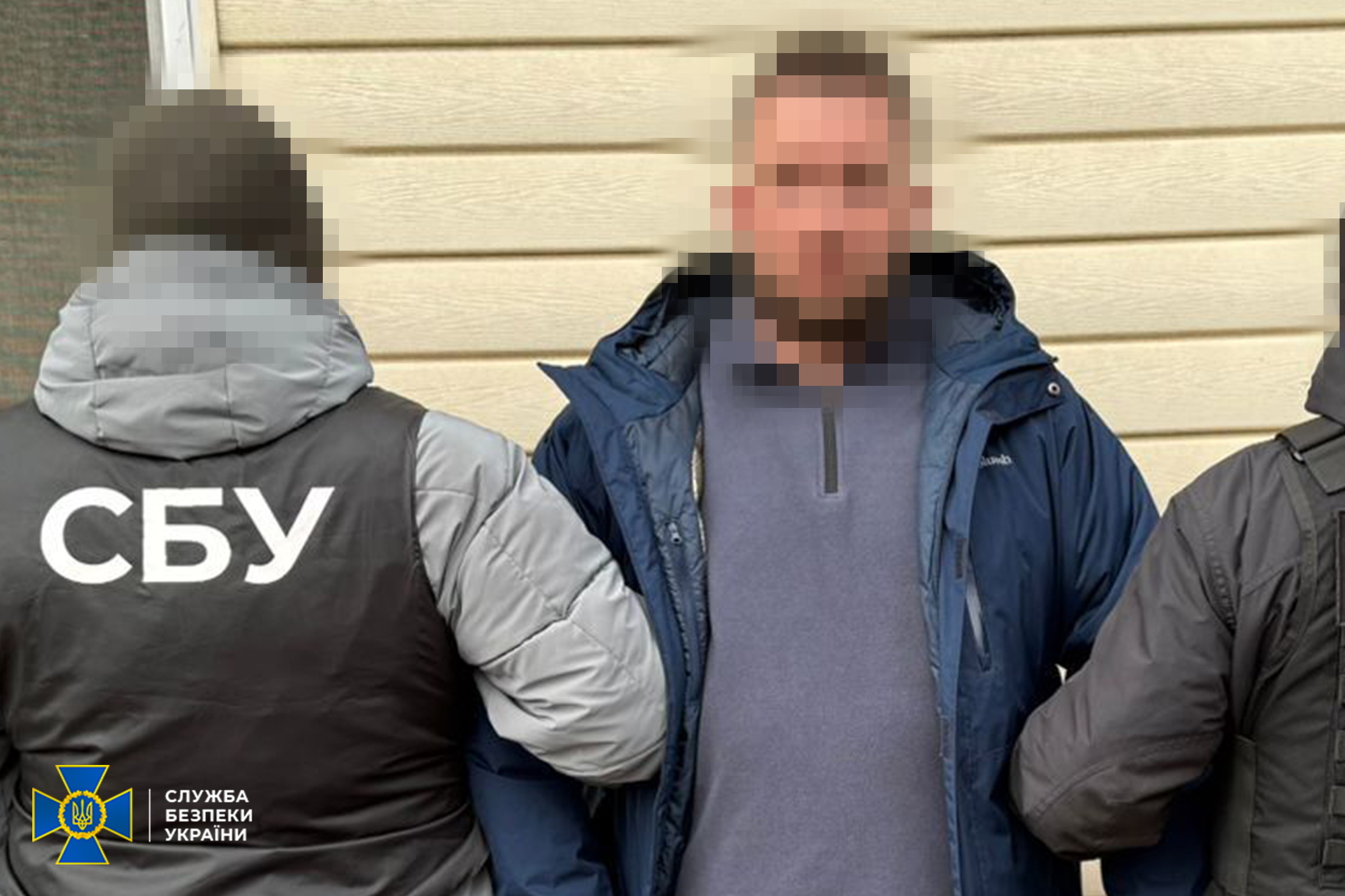 Викрито злочинне угруповання, яке намагалося продати одну із найбільших партій "трофейної" зброї за час повномасштабної війни