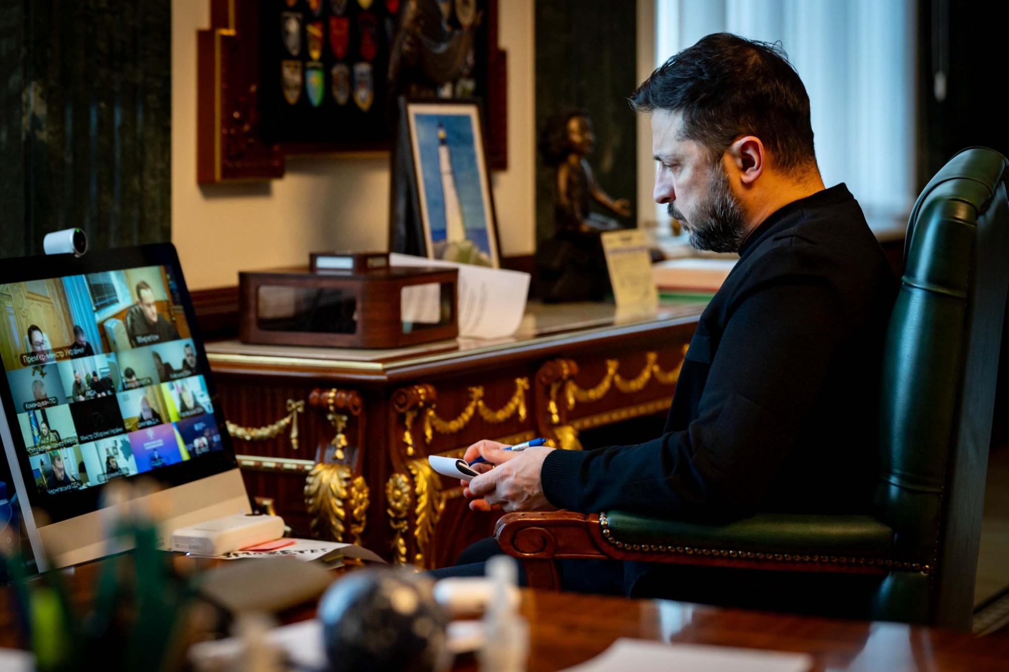 "Я обираю Україну". Зеленський скасував свій сьогоднішній виступ на форумі у Давосі