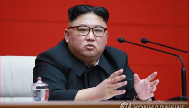 Кім Чен Ин наказав різко збільшити виробництво ракет