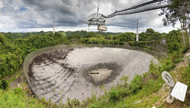 В Пуэрто-Рико разрушился гигантский радиотелескоп Аресибо