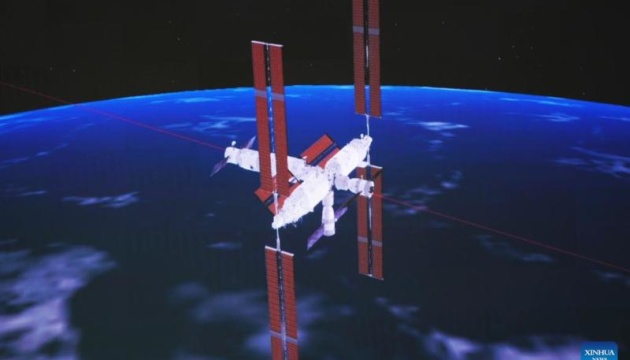Корабель Shenzhou-15 успішно зістикувався з китайською космічною станцією