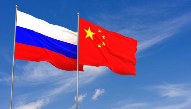 Розвідки Британії та США мають докази, що Китай готує постачання зброї Росії