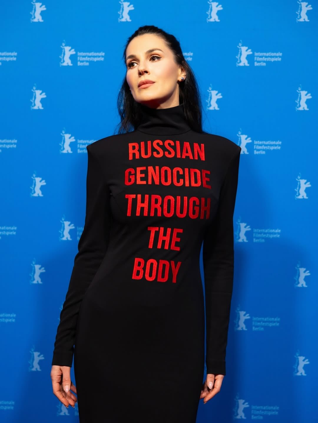 "Геноцид Росії через тіло". Маша Єфросиніна у промовистій сукні відвідала прем'єру українського фільму Сліди на Берлінале 2026