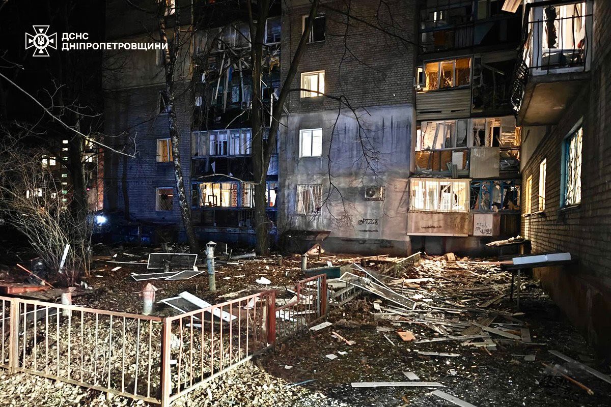 Ворог атакував Дніпро: серед постраждалих - 12річний хлопчик 