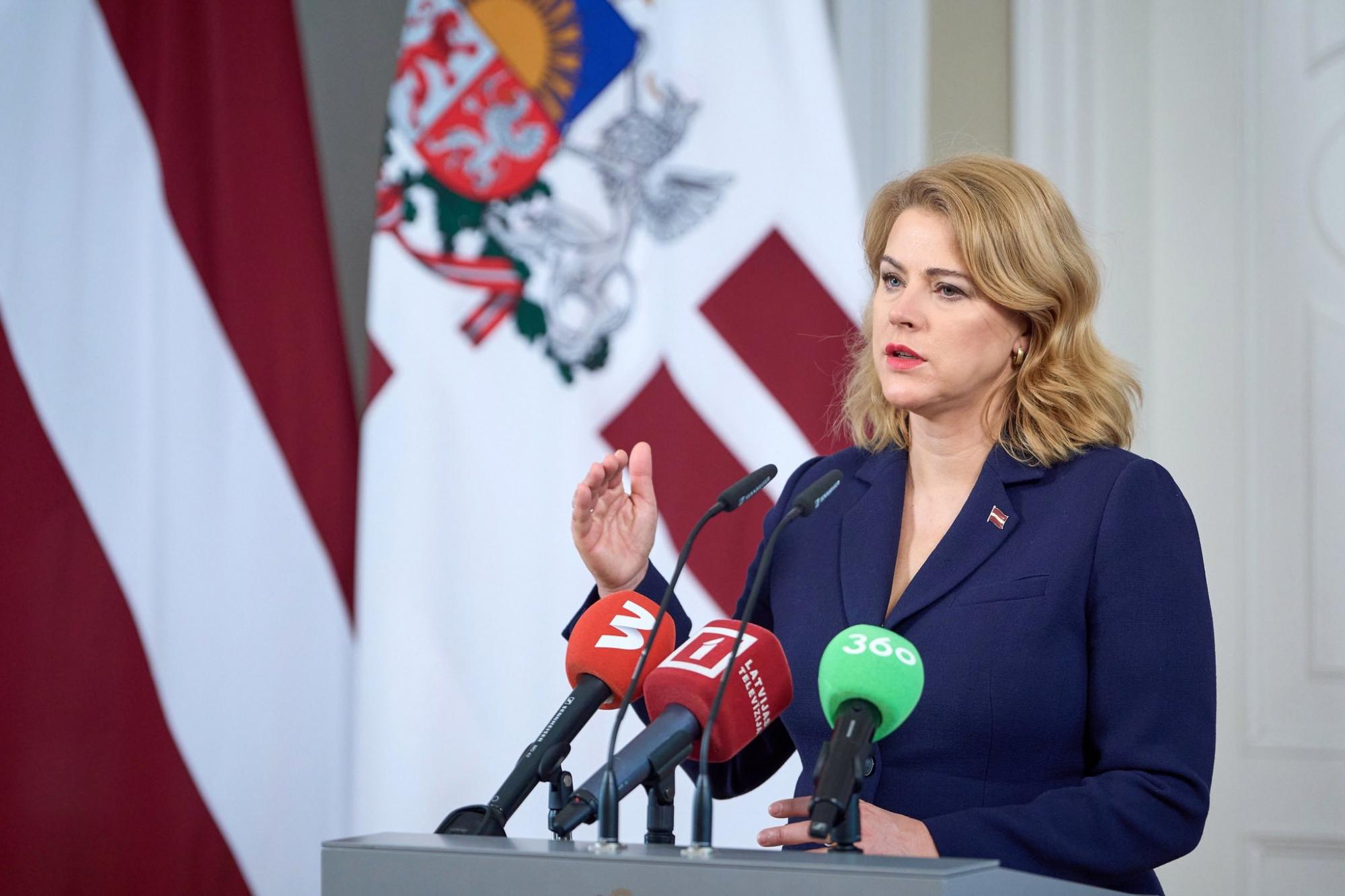 Прем'єрка Латвії подала у відставку