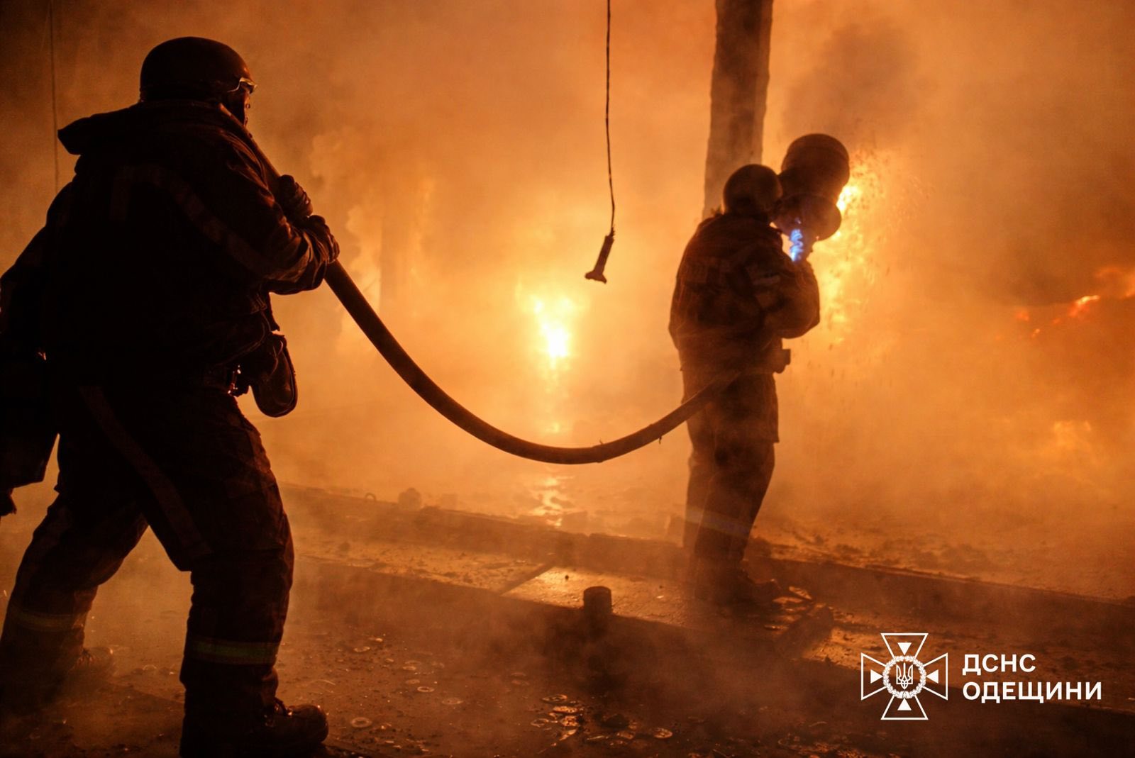 Ворог атакував Одещину: пошкоджено енергетичну, портову та цивільну інфраструктуру Ворог атакував Одещину: пошкоджено енергетичну, портову та цивільну інфраструктуру