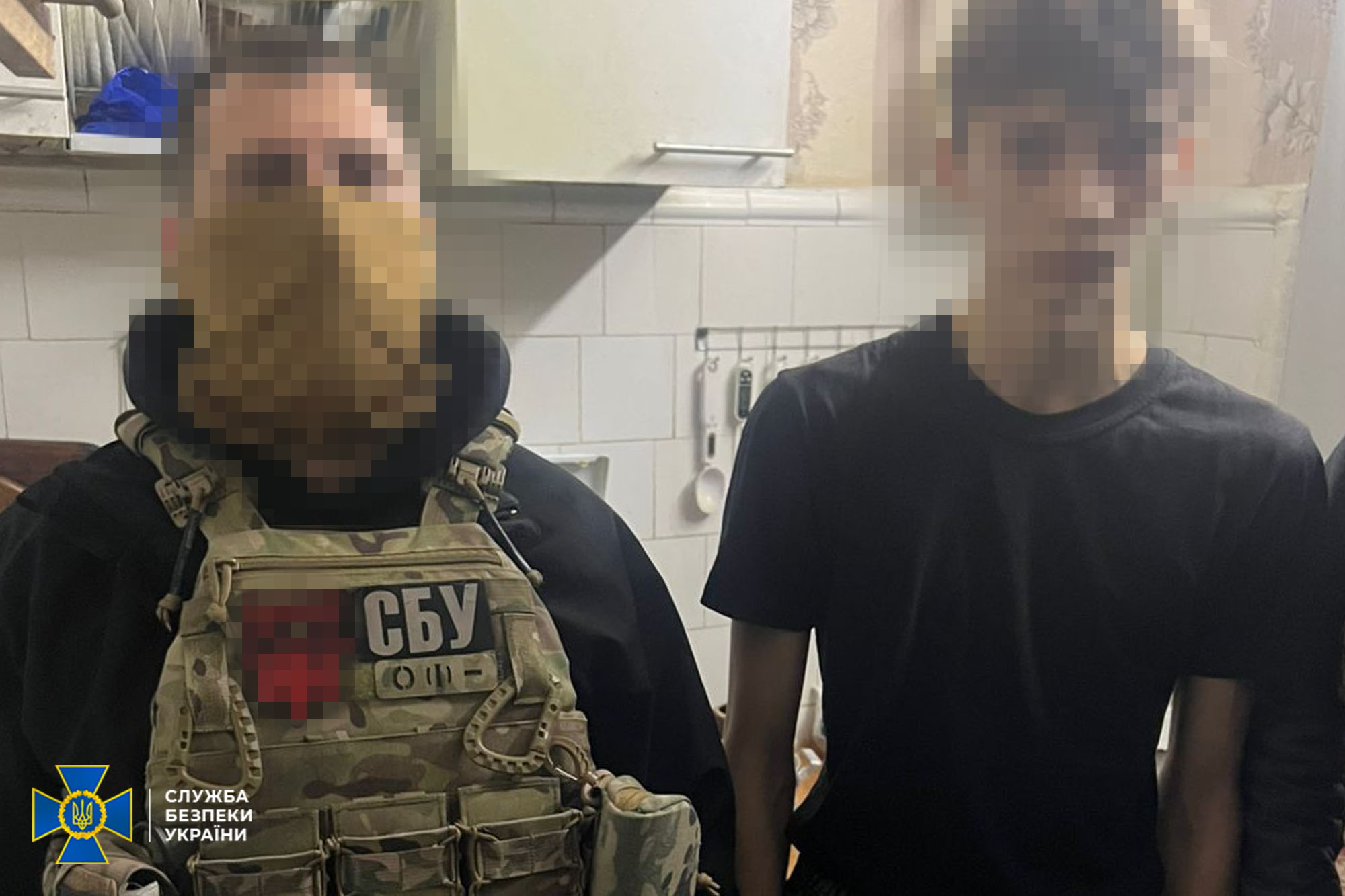 СБУ викрила неповнолітнього, який коригував обстріли Дніпра на замовлення свого батька–агента рф СБУ викрила неповнолітнього, який коригував обстріли Дніпра на замовлення свого батька–агента рф