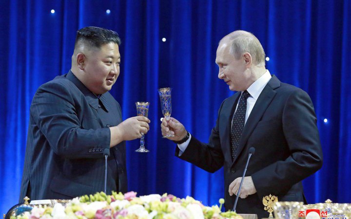Путін відправляє змій і орлів до Північної Кореї в рамках "зоодипломатії"