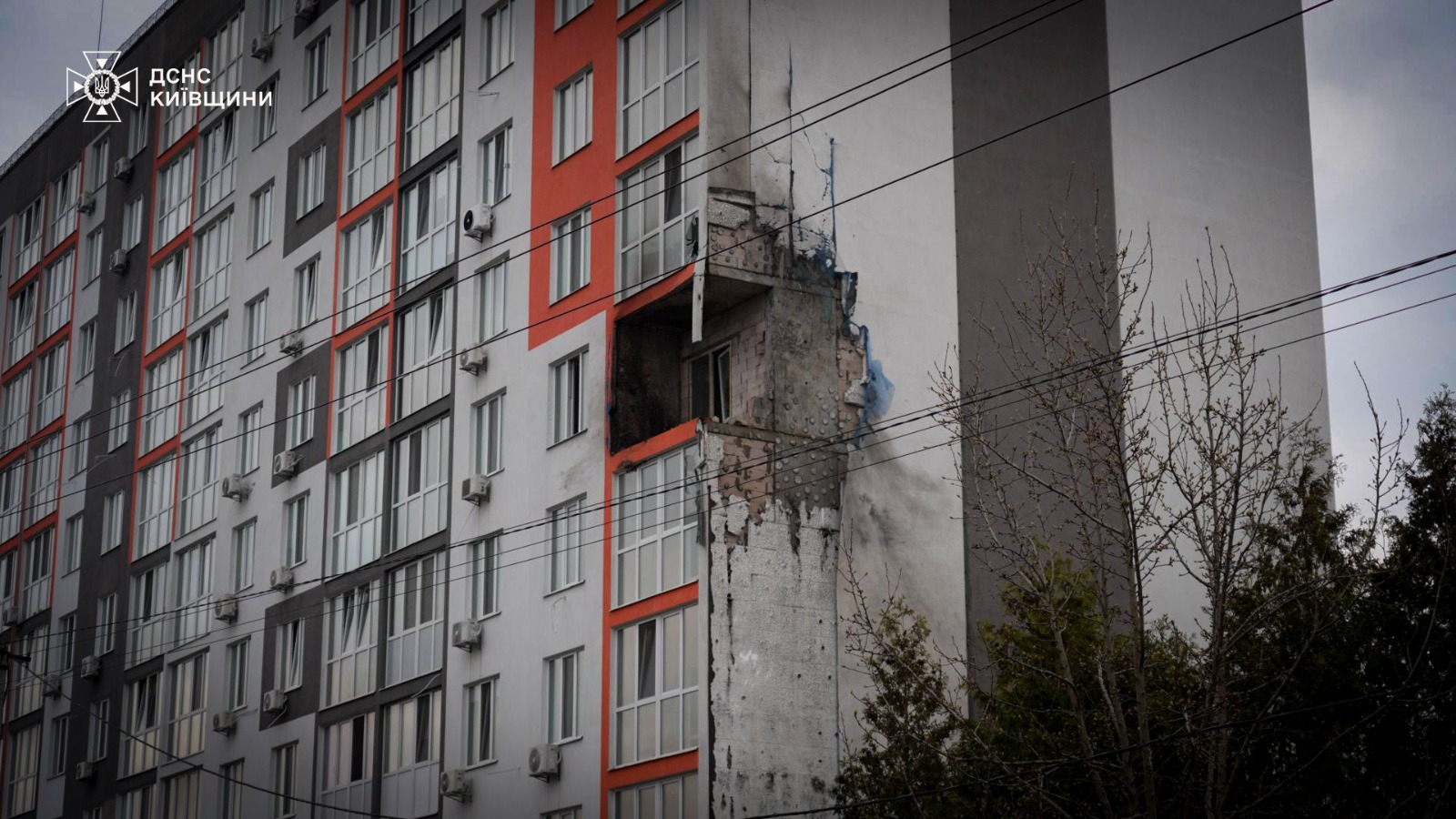 У ДСНС розповіли про наслідки атаки на Київщину. ФОТО, ВІДЕО