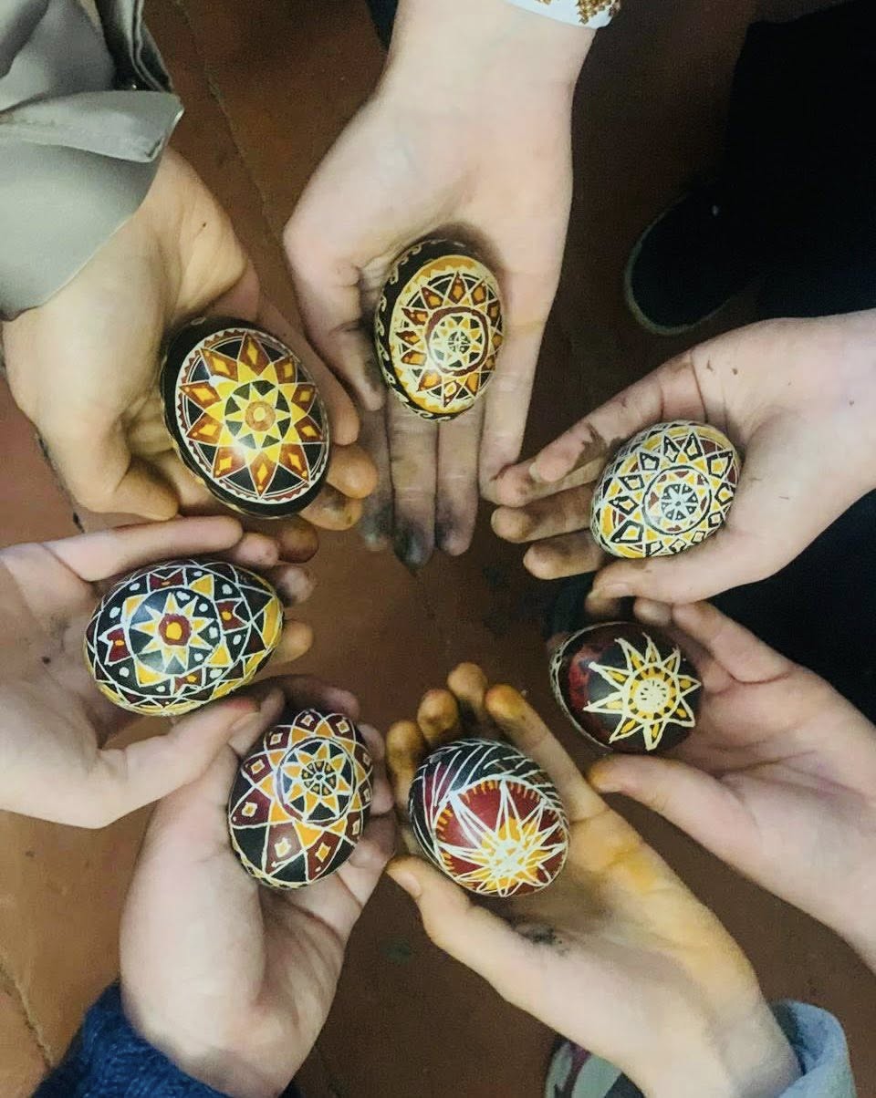 "Писанка Єднання" – це символ єдності, віри та сили українців у всьому світі "Писанка Єднання" – це символ єдності, віри та сили українців у всьому світі