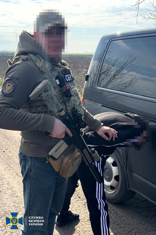 СБУ затримала коригувальника гру рф, який наводив півторатонні авіабомби на оборонців Краматорська