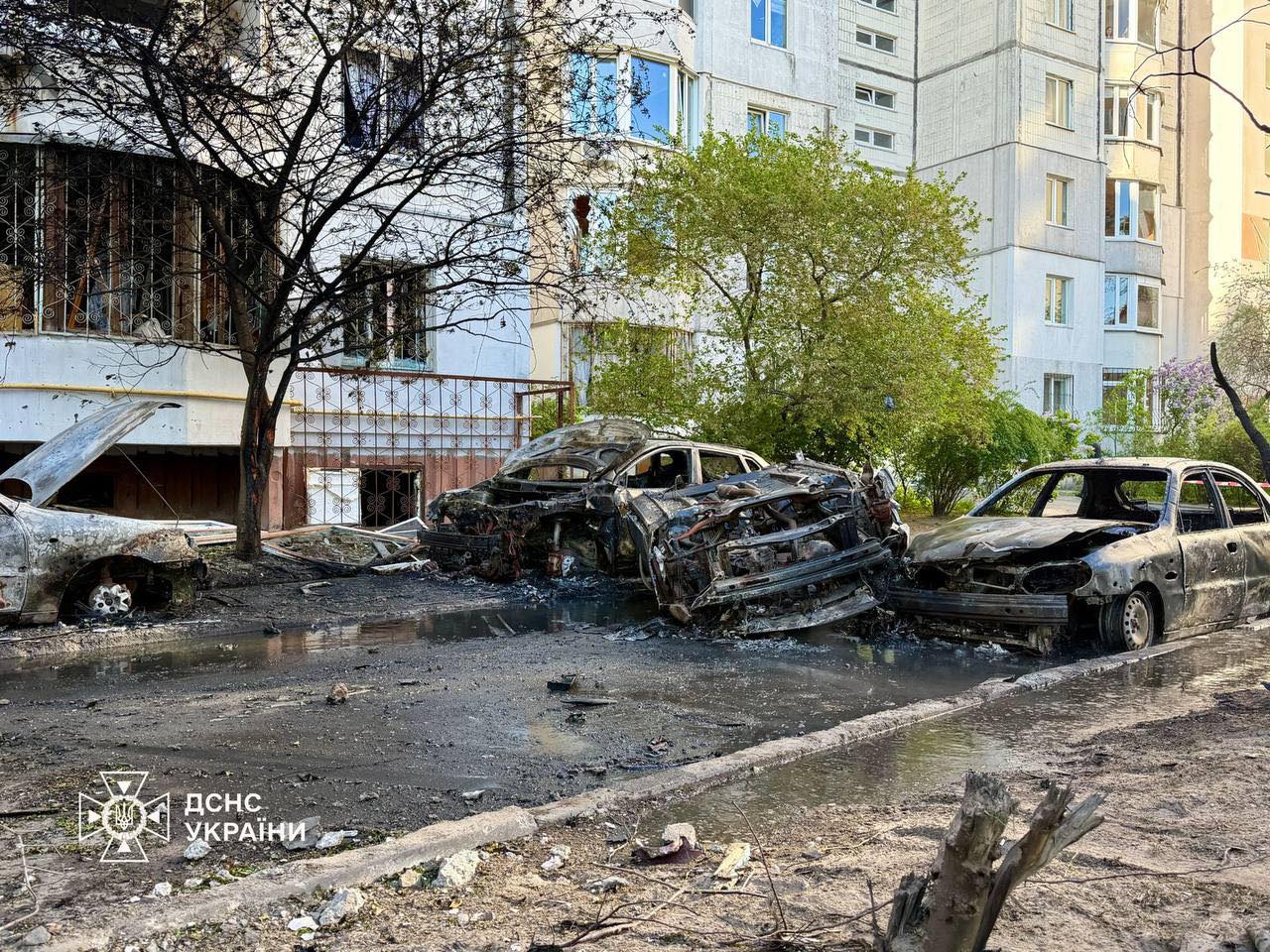 Відомо про трьох загиблих внаслідок сьогоднішнього обстрілу. Є інформація про більш як 10 зниклих безвісти, - міністр внутрішніх справ Відомо про трьох загиблих внаслідок сьогоднішнього обстрілу. Є інформація про більш як 10 зниклих безвісти, - міністр внутрішніх справ