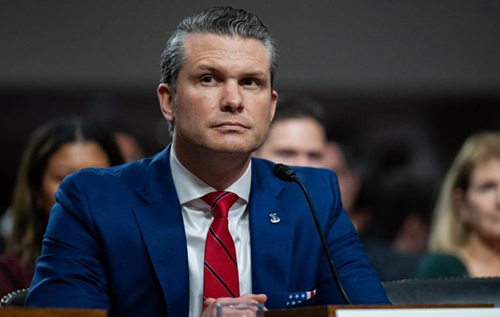 Гегсет боїться, що Трамп може його звільнити: він кричить на підлеглих і запізнюється на зустрічі, – WSJ