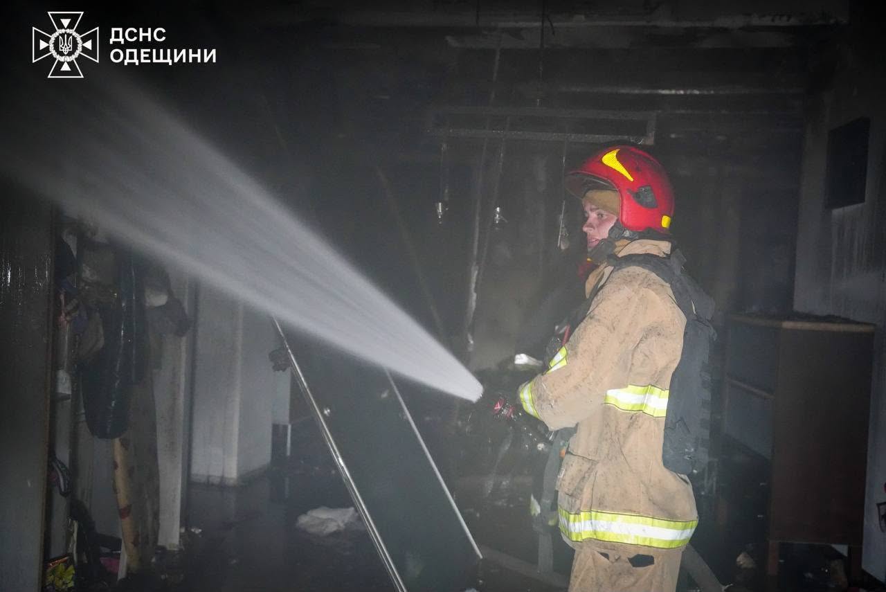 Росія атакувала Одесу: є постраждалі, пошкоджені два житлові будинки
