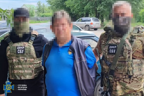 СБУ затримала агента фсб, який коригував обстріли трьох регіонів України СБУ затримала агента фсб, який коригував обстріли трьох регіонів України