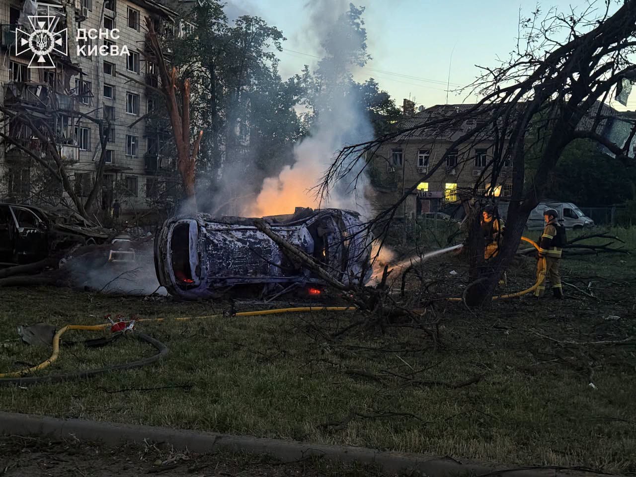 Масований удар по Києву: міноборони РФ цинічно назвало це "відповіддю на атаки" Масований удар по Києву: міноборони РФ цинічно назвало це "відповіддю на атаки"
