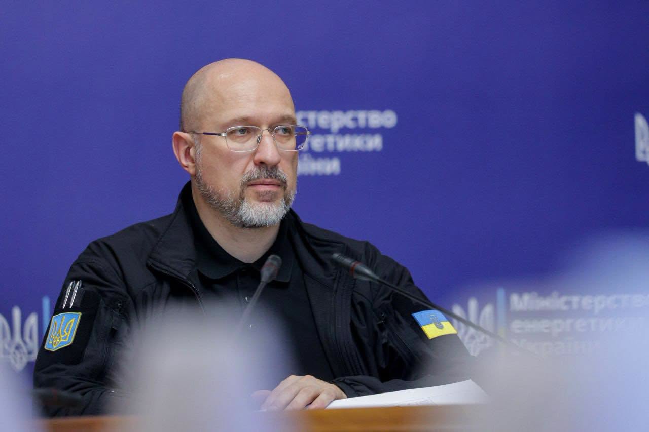 Ціна на газ для населення протягом усього осінньо-зимового періоду залишиться незмінною, - Шмигаль Ціна на газ для населення протягом усього осінньо-зимового періоду залишиться незмінною, - Шмигаль