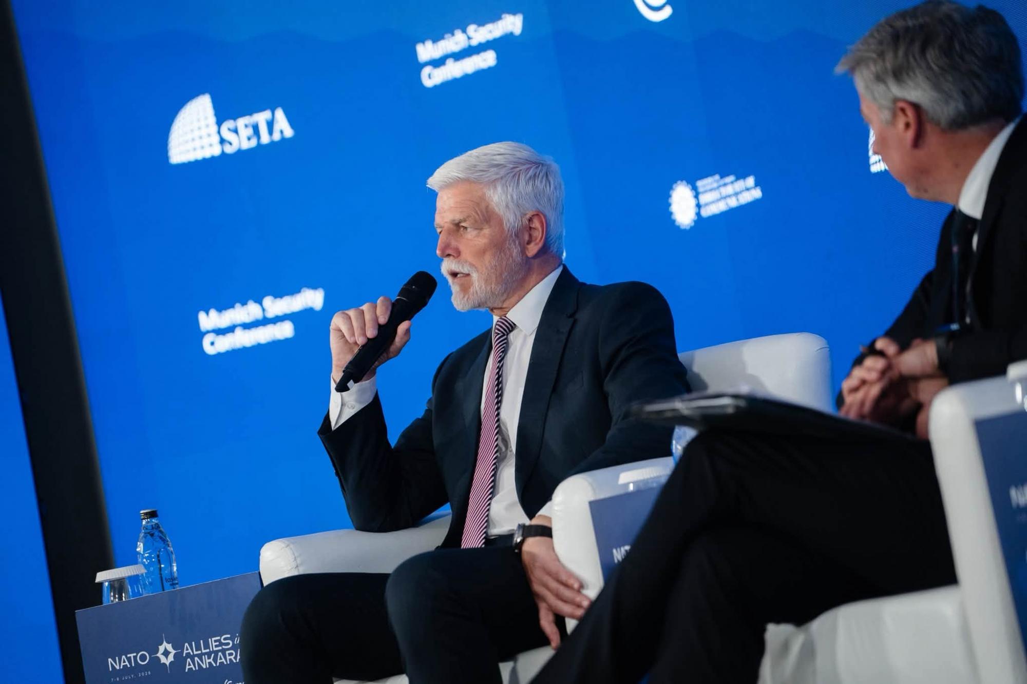 Україна має два місяці на завершення війни, - Павел