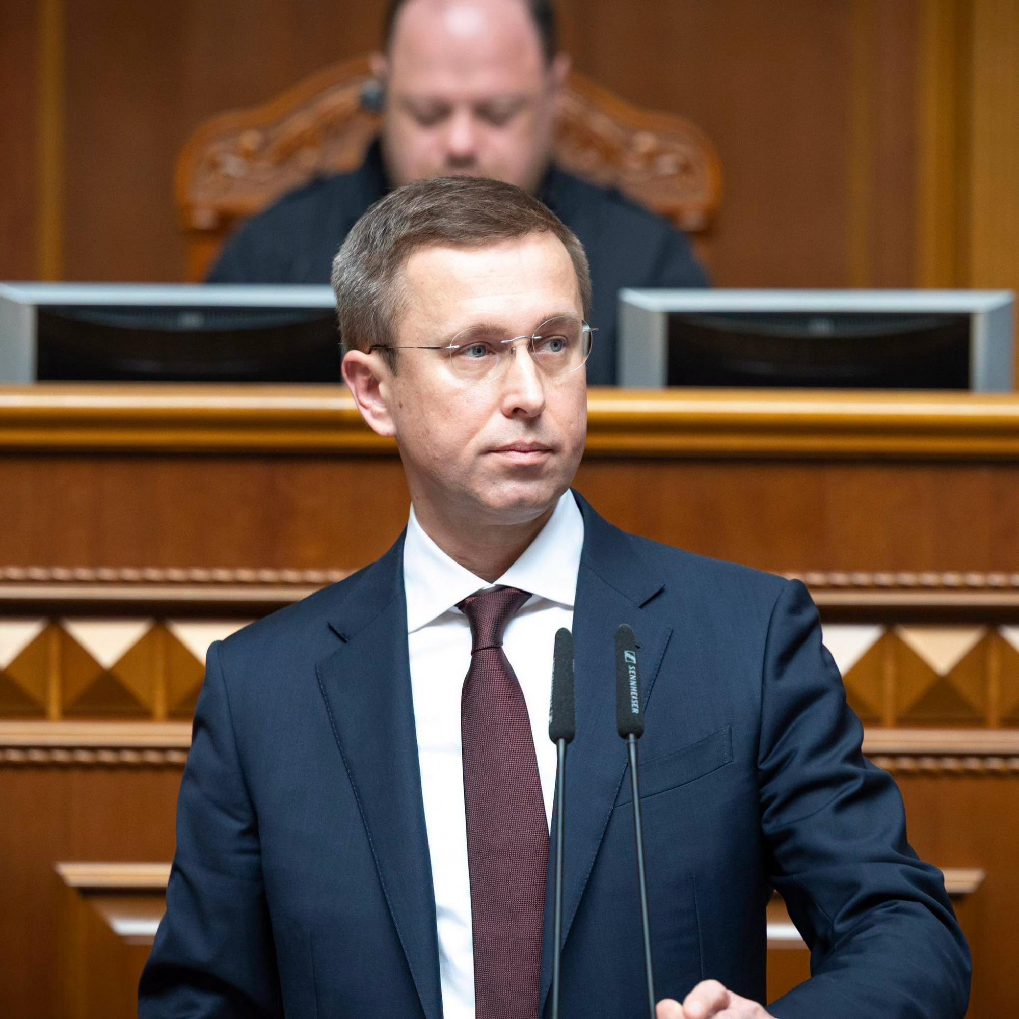 Кабмін переходить на жорстку економію через дефіцит бюджету Кабмін переходить на жорстку економію через дефіцит бюджету