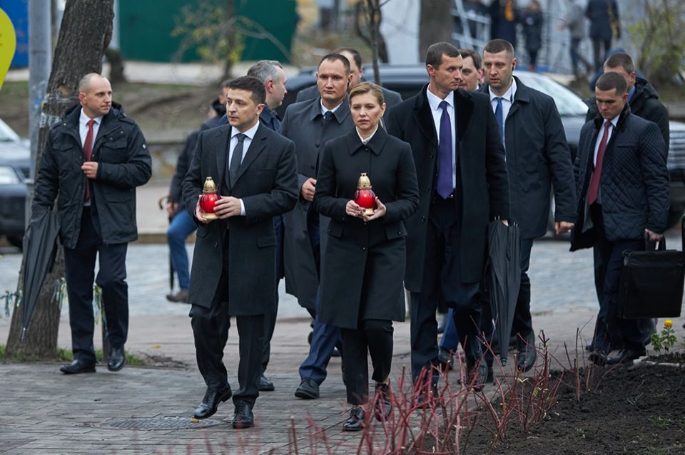 "Гідність і свобода – невід’ємні складові нашої ДНК": Зеленський вшанував пам'ять загиблих на Євромайдані   