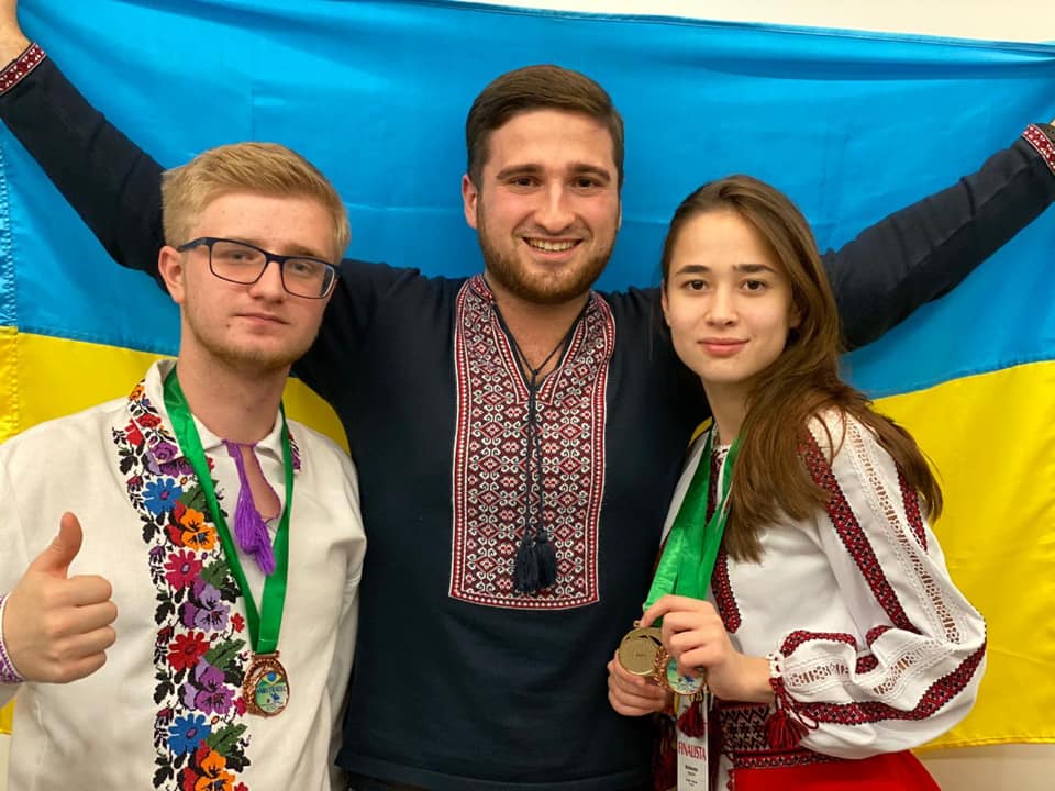 Українські учні, які відкрили нові методи діагностики раку, перемогли на міжнародному конкурсі