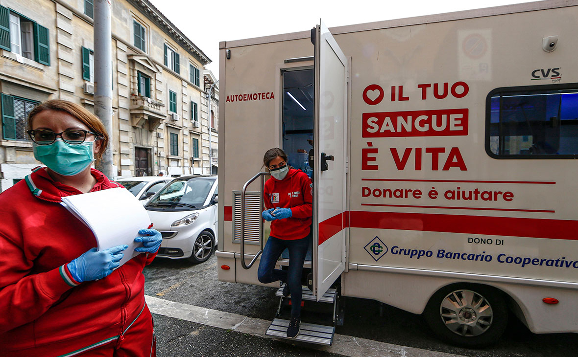 В Італії медиків зобов’язали вакцинуватися від коронавірусу