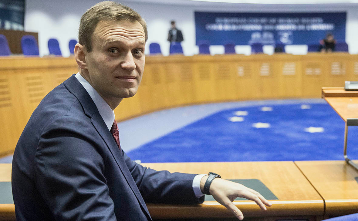 "Мошенничество в особо крупном размере". В России возбудили уголовное дело против Навального