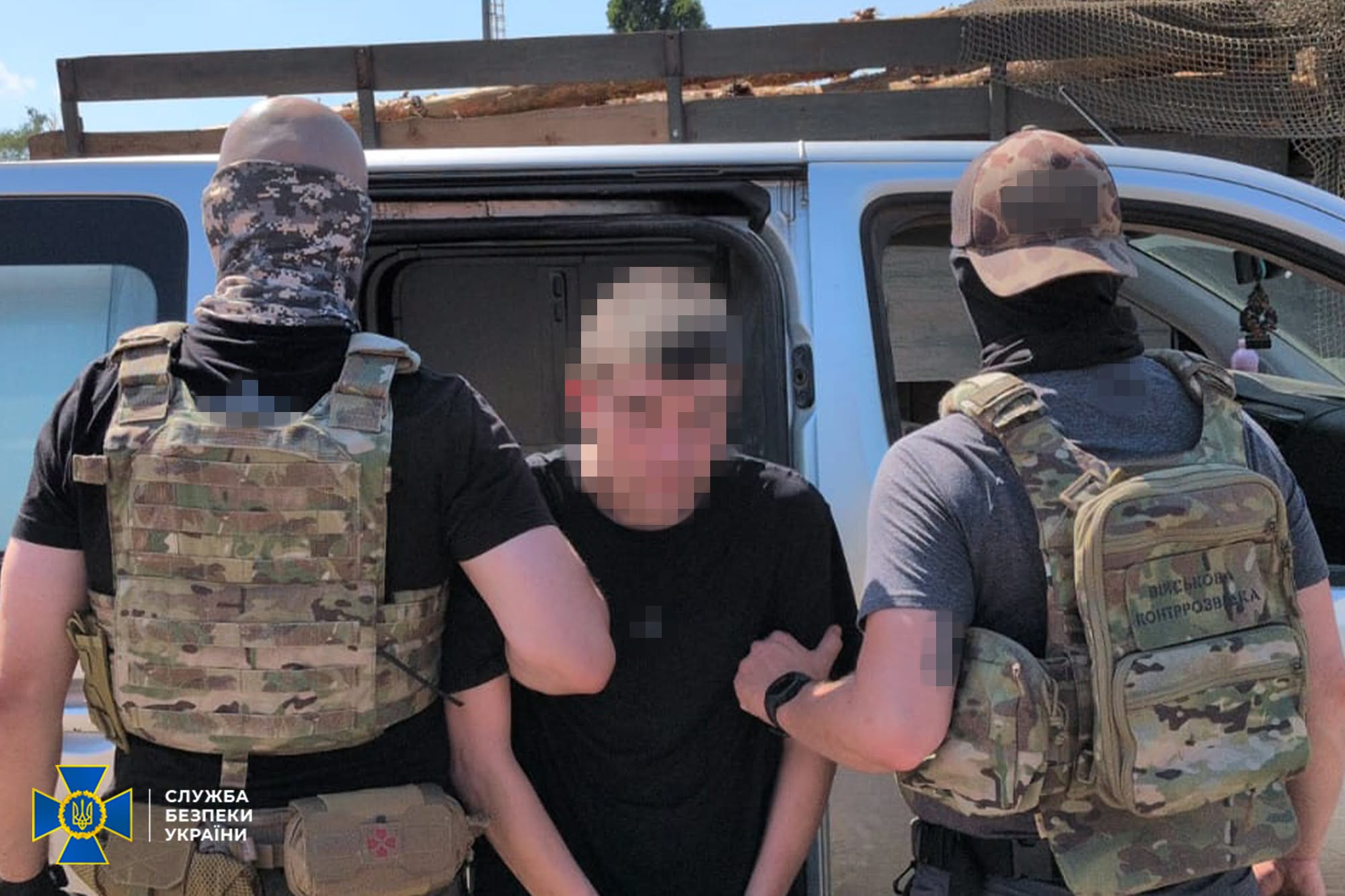 СБУ затримала агента рф, який зареєстрував для ворога 27 Старлінків СБУ затримала агента рф, який зареєстрував для ворога 27 Старлінків