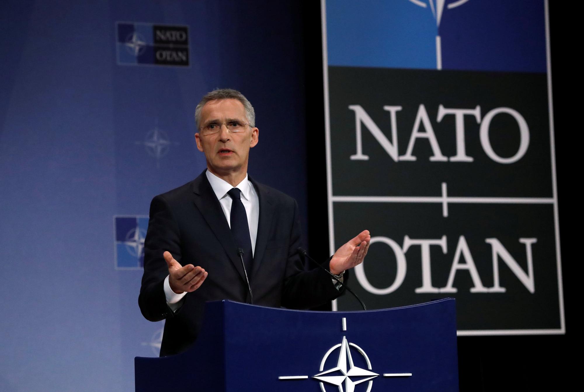 Угорщина поскаржилась на Україну в НАТО: генсек Альянсу відреагував    